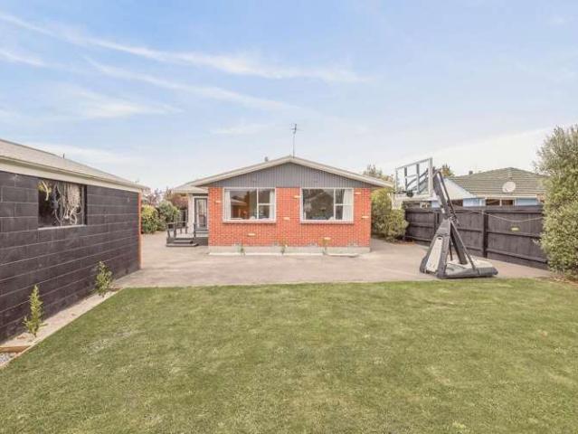 House for sale in Casebrook, Canterbury