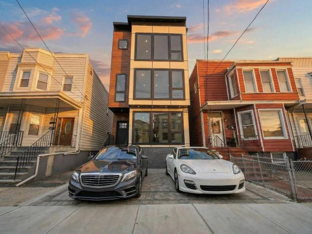 Condo for sale in Hudson, New Jersey