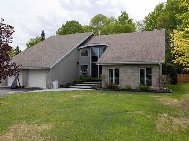 House for sale in Thunder Bay, Ontario