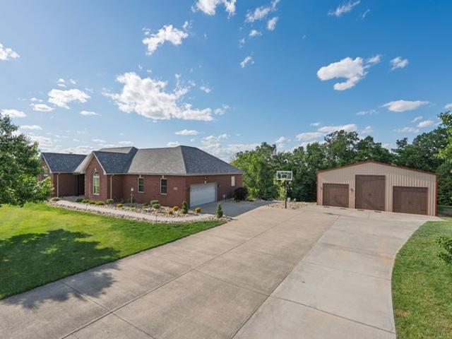 House for sale in Dry Ridge, Kentucky