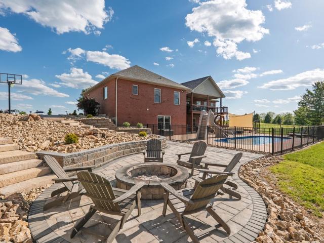 House for sale in Dry Ridge, Kentucky