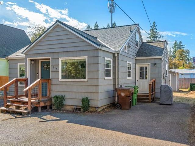 House for sale in West Saint Helens, Saint Helens