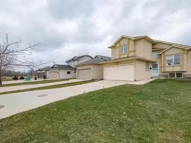 House for sale in East St. Paul, Manitoba