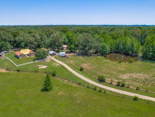 House for sale in Morris, Texas