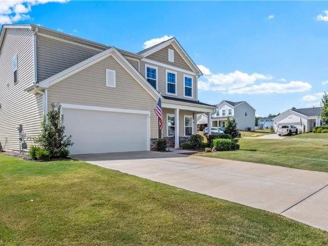 House for sale in Glen Oaks, King