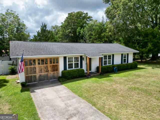 House for sale in Cochran, Georgia