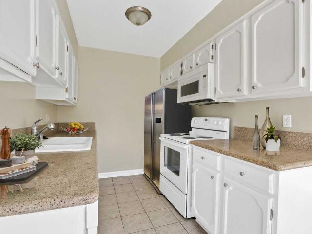 Apartment for rent in Canoga Park, California