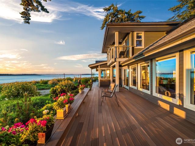 House for sale in Eastsound, Washington