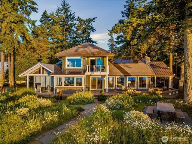 House for sale in Orcas, Washington