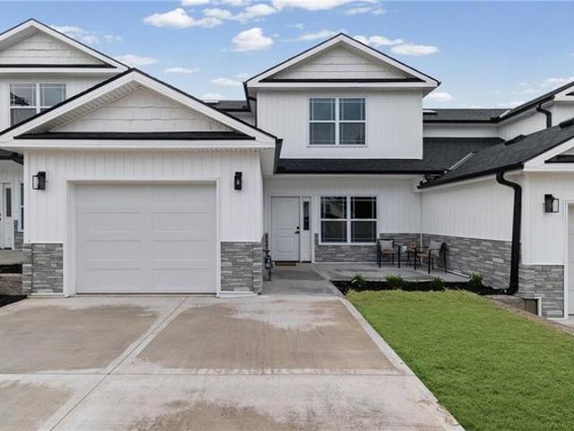 Townhouse for sale in Ray, Missouri