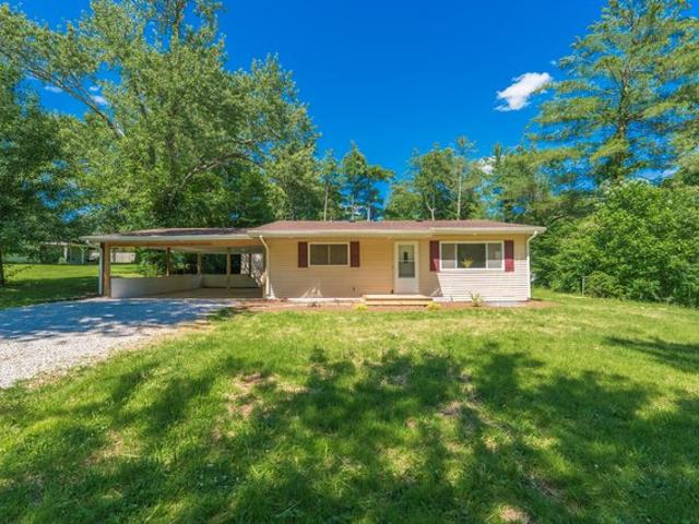 House for sale in Ellettsville, Indiana