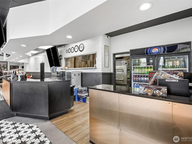 Commercial for sale in Mount Vernon, Washington