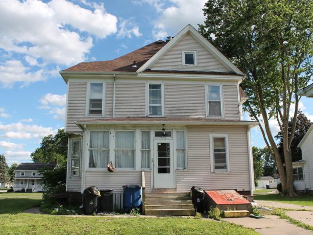 House for sale in Cambridge, Illinois