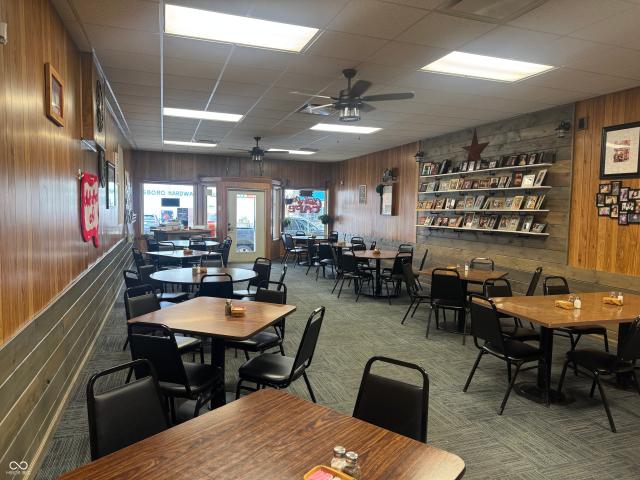 Commercial for sale in Hillsboro, Fountain County