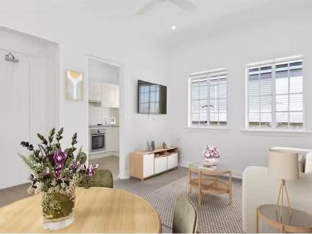 Apartment for rent in Lower North Shore, Sydney