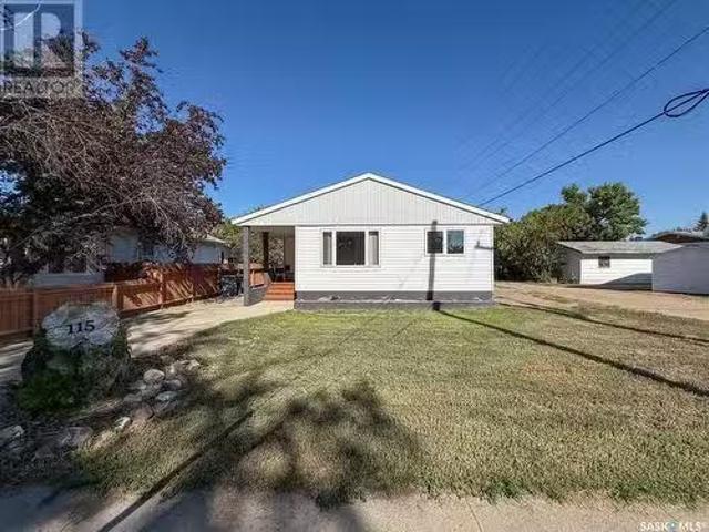 House for sale in Eastend, Saskatchewan