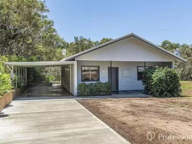 House for rent in Serpentine