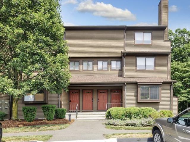 Townhouse for sale in Norwalk, Connecticut