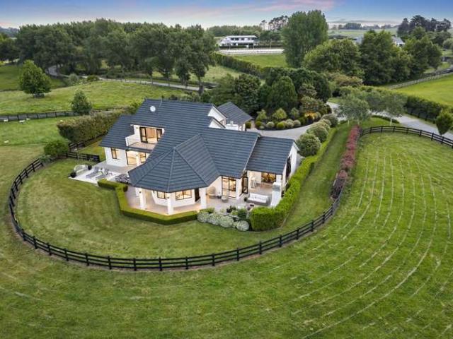 Property for sale in Awhitu
