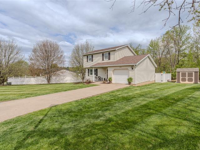 House for sale in Farmington, Pennsylvania