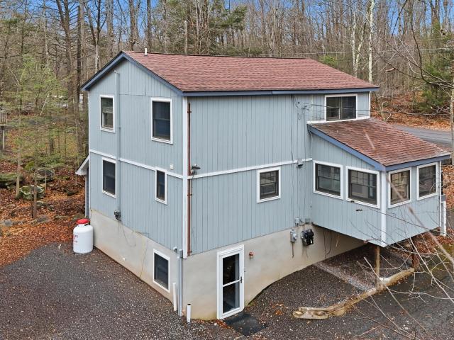 House for sale in Lake Ariel, Pennsylvania