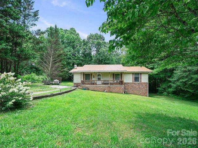 House for sale in Spruce Pine, North Carolina