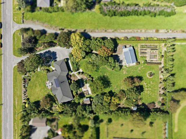 Property for sale in Charing Cross, Canterbury