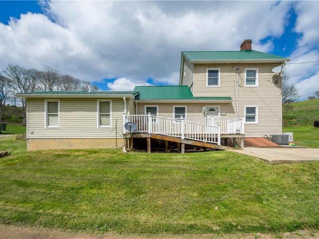 Property for sale in Scenery Hill, Pennsylvania