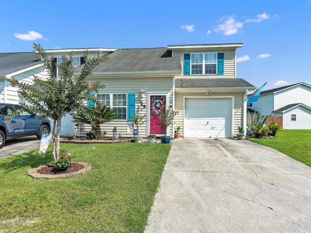 Townhouse for sale in Hubert, North Carolina