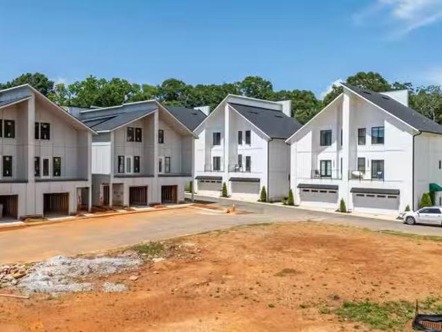 Condo for sale in Greenville Condo for sale in Greenville
