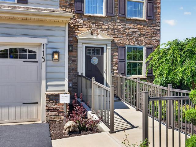 House for sale in South Park, Pennsylvania