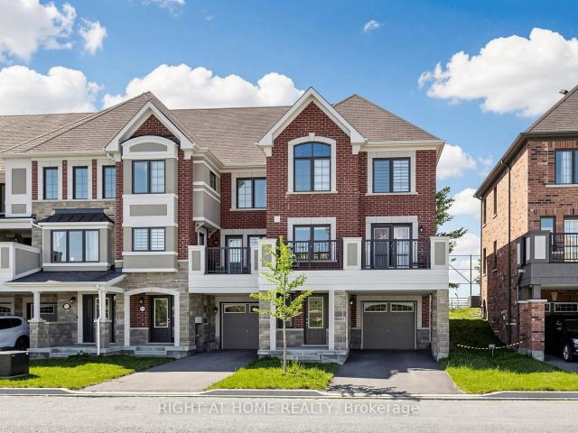 Townhouse for sale in Woburn, Ontario