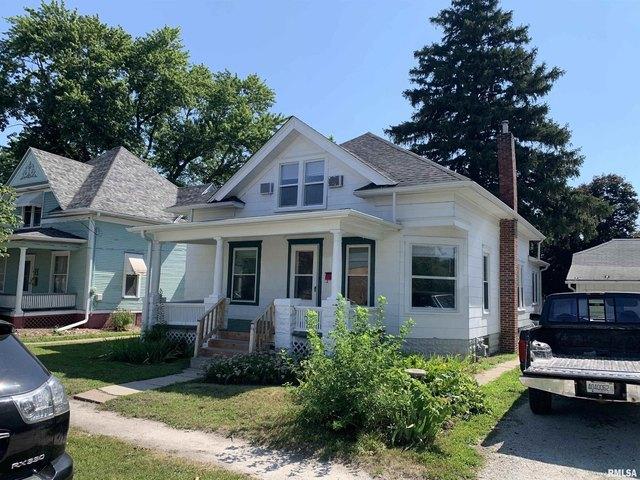 House for sale in Monmouth, Illinois