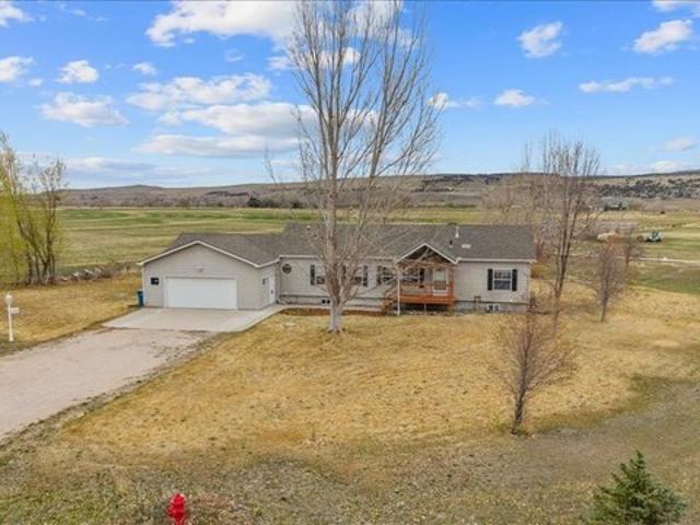 House for sale in Bridger, Montana