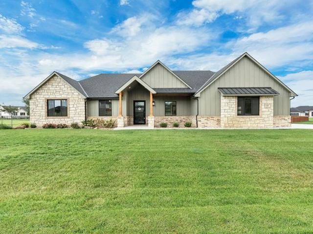 House for sale in Garden Plain, Sedgwick County