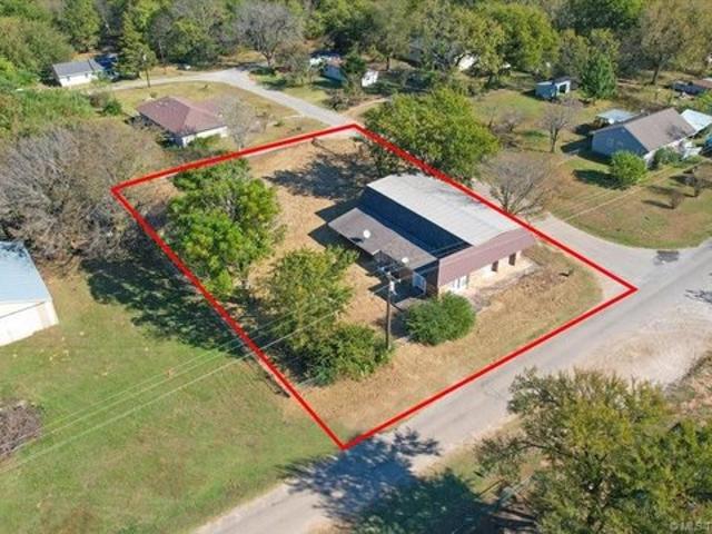 House for sale in Hendrix, Oklahoma