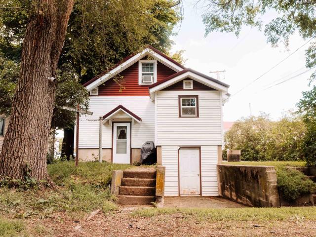 House for sale in Prairie Du Chien, Wisconsin