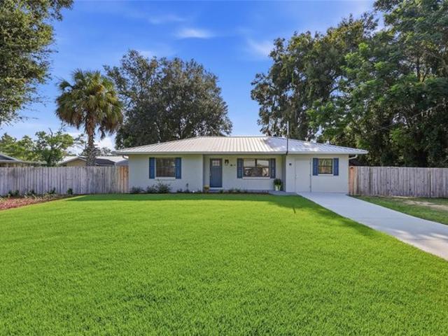 House for sale in Chiefland, Florida
