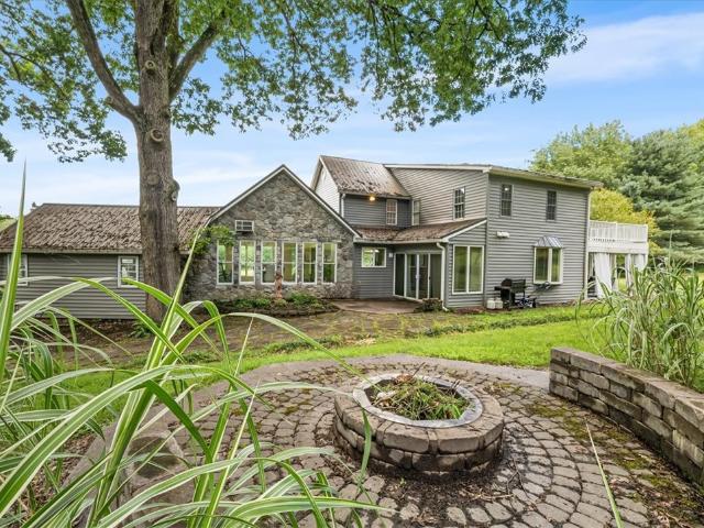 House for sale in Renfrew