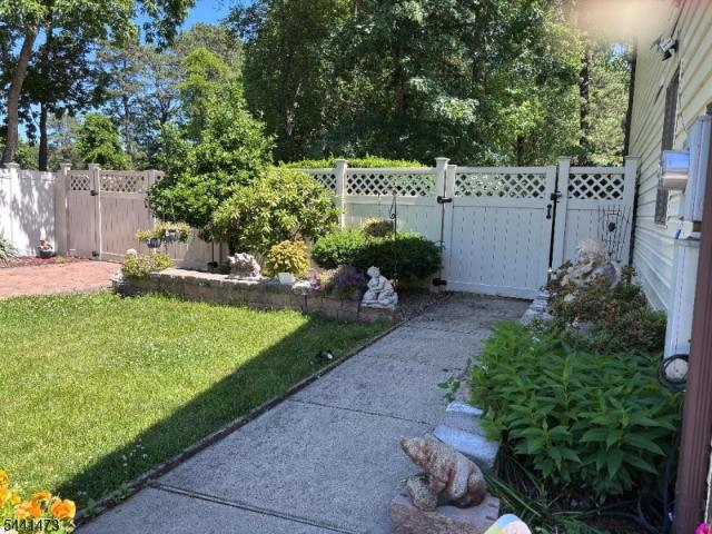 House for sale in Cliffwood, New Jersey