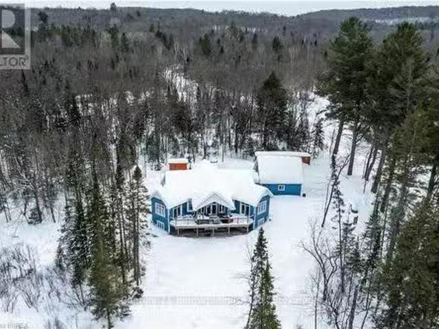 House for sale in Ontario