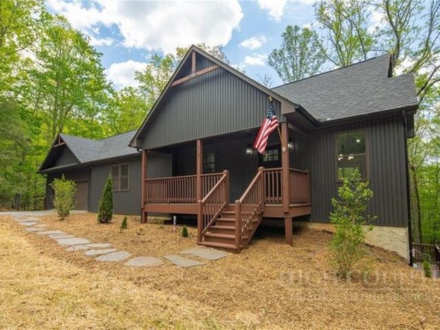 House for sale in Purlear, North Carolina