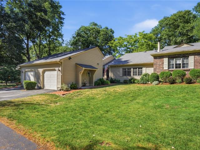 Condo for sale in East Greenwich, Rhode Island