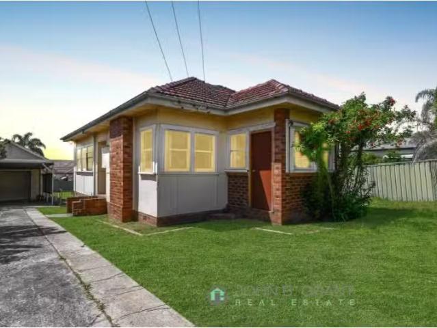 House for rent in Chester Hill