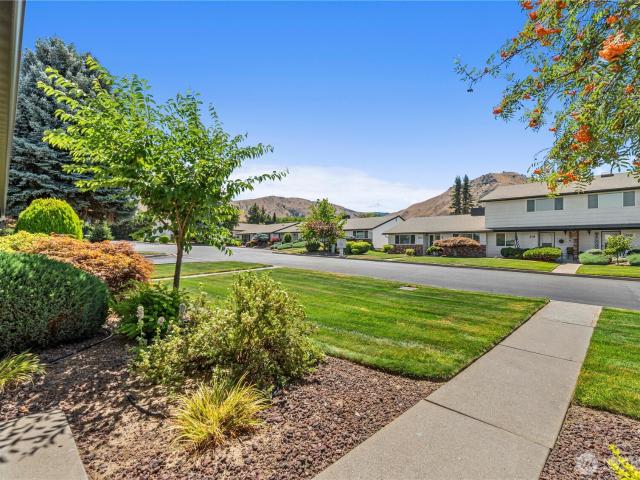 Condo for sale in Wenatchee Condo for sale in Wenatchee