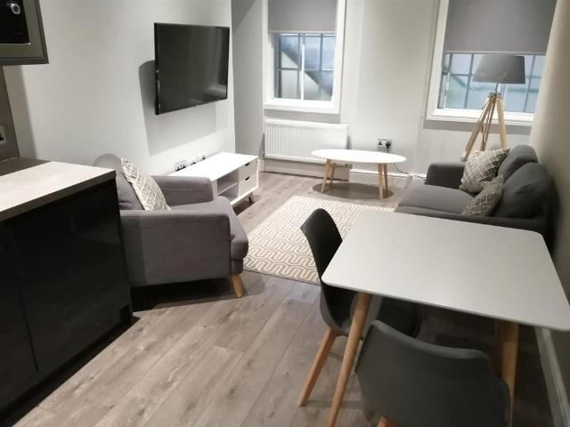 Apartment for rent in Calderstones