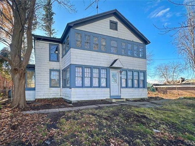 House for sale in Oneida, New York