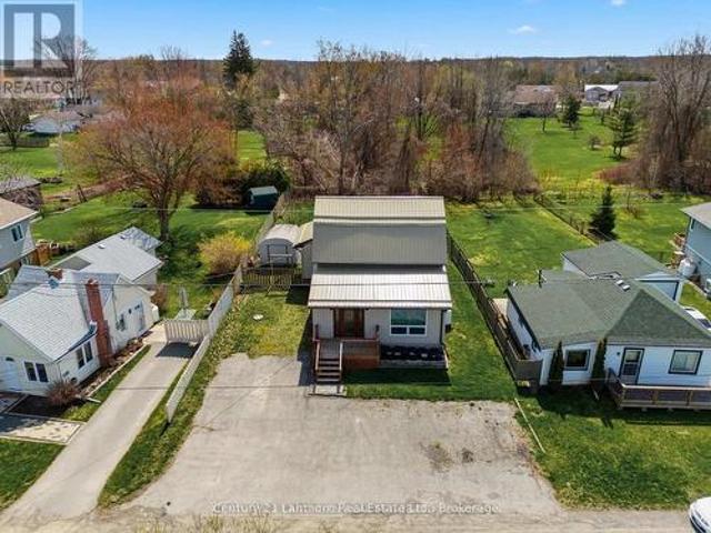House for sale in Ontario
