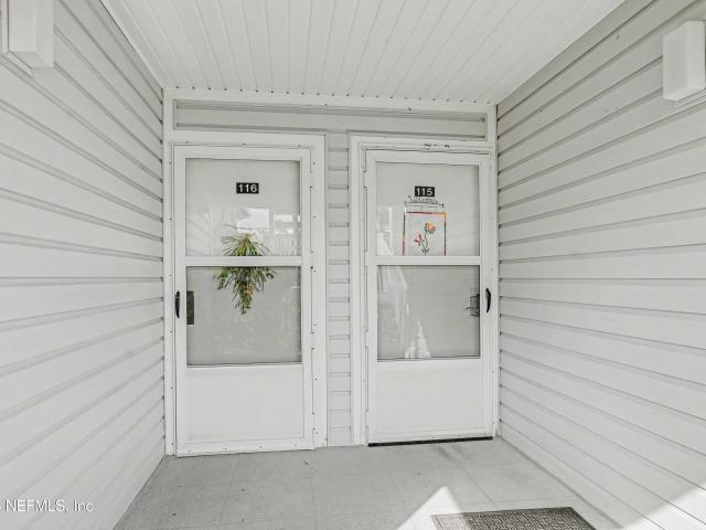 Property for sale in Satsuma, Florida