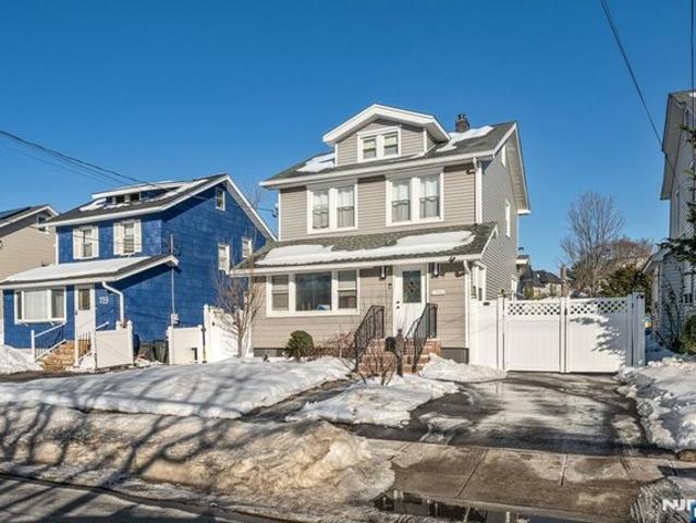 House for sale in Bogota, New Jersey